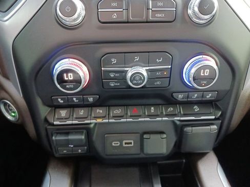 Used 2022 GMC Sierra 3500 SLT w/ Texas SLT Premium Package image 24