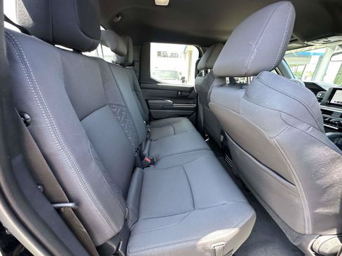 Used 2025 Toyota Tacoma SR AWD/4WD image 24