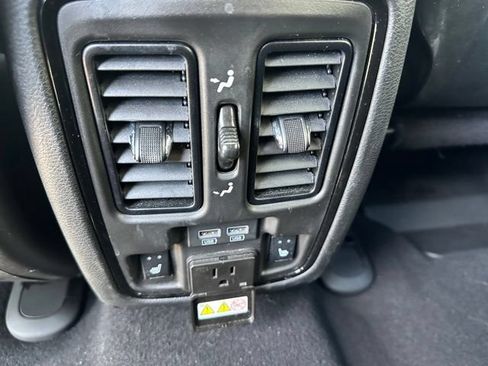 Used 2023 Dodge Durango R/T RWD image 18