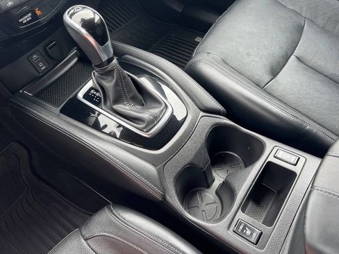 Used 2017 Nissan Rogue SL image 13