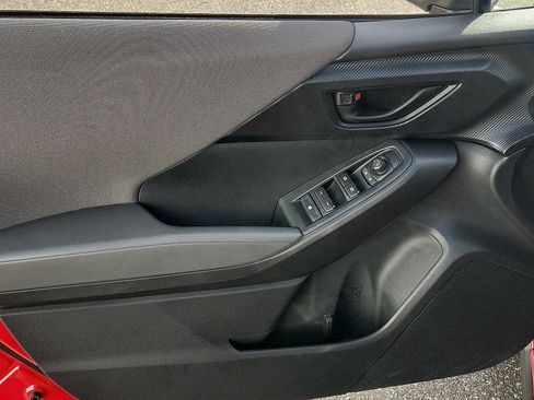 Certified 2025 Subaru Crosstrek 2.0i image 12