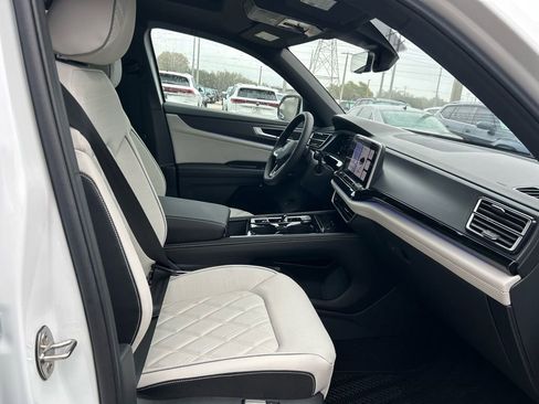 New 2026 Volkswagen Atlas Cross Sport SEL Premium R-Line AWD/4WD image 37