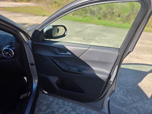 Used 2025 Chevrolet Equinox LT image 14