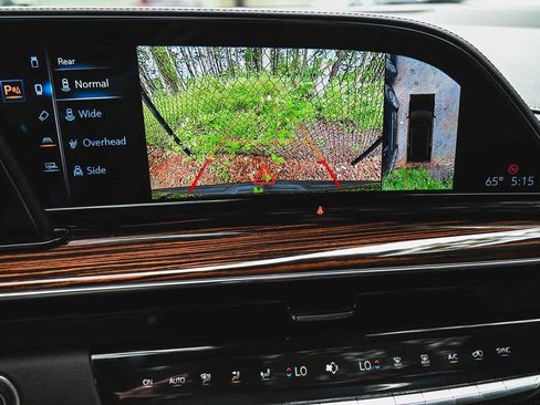 Used 2023 Cadillac Escalade Premium Luxury image 20