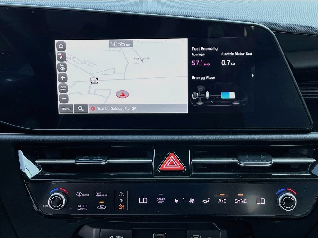 Certified 2024 Kia Niro EX Touring FWD image 22