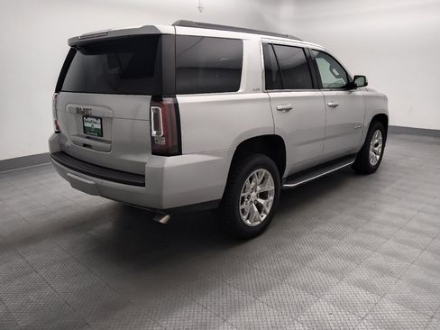 Used 2017 GMC Yukon SLT w/ Open Road Package AWD/4WD image 10