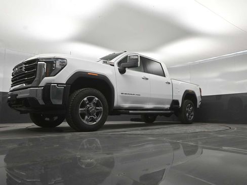 New 2026 GMC Sierra 2500 SLT w/ SLT Premium Package AWD/4WD image 36