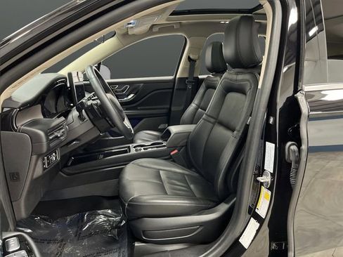 Used 2024 Lincoln Corsair Grand Touring w/ Rear Removable Package Tray image 4