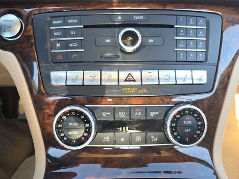 Used 2017 Mercedes-Benz SL 450 image 18