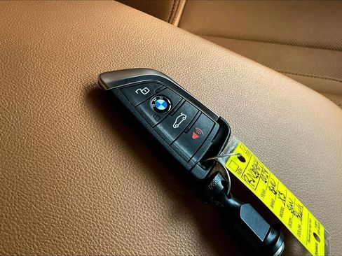 Used 2024 BMW X3 sDrive30i w/ Convenience Package w/ZPA image 14