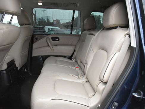 Used 2022 Nissan Armada SL AWD/4WD image 14
