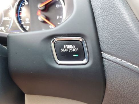 Used 2021 GMC Acadia Denali w/ Denali Technology Package image 24