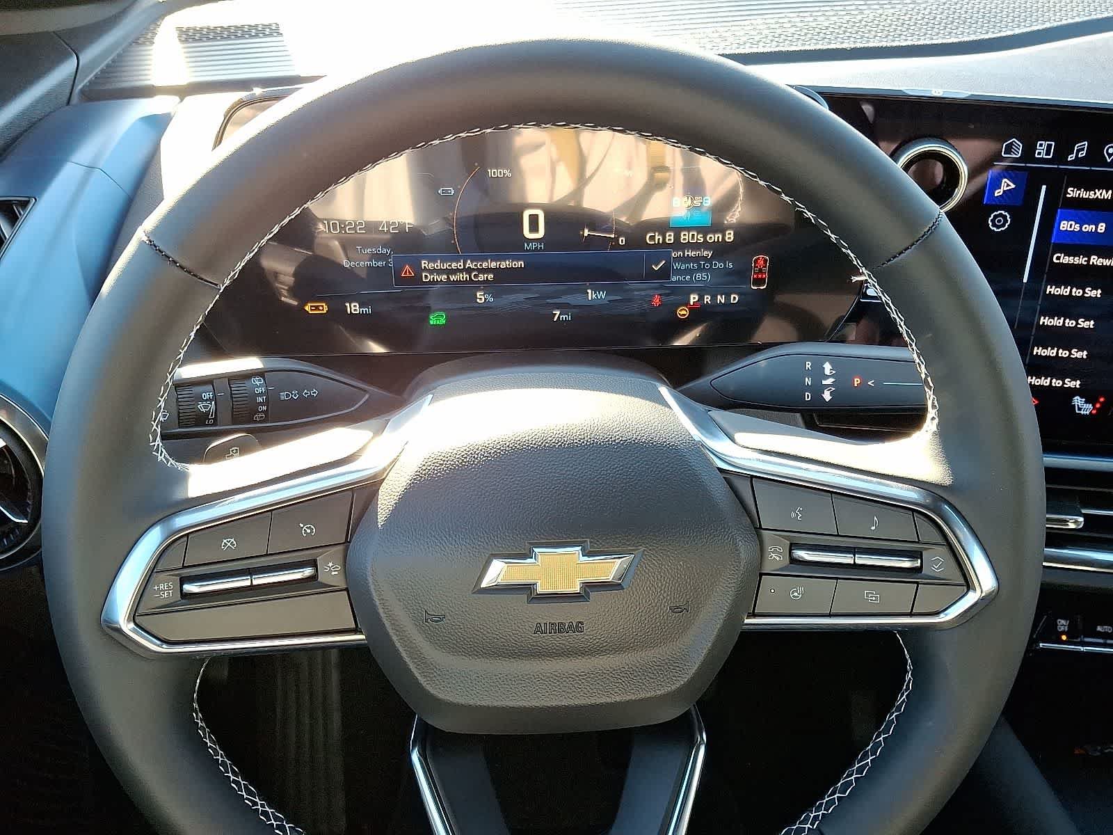 New 2025 Chevrolet Equinox EV LT FWD image 13