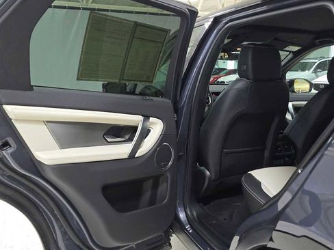 Used 2024 Land Rover Discovery Sport Dynamic SE image 19