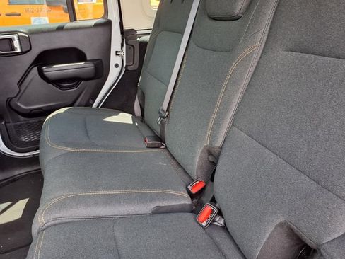 Used 2024 Jeep Wrangler Unlimited Sport AWD/4WD image 6