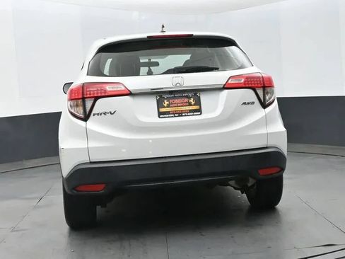 Used 2021 Honda HR-V LX image 8
