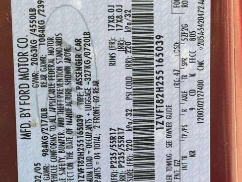 Used 2005 Ford Mustang GT image 13