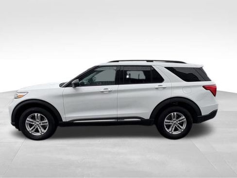 Used 2021 Ford Explorer XLT image 8