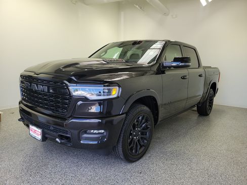 Used 2025 RAM 1500 Limited AWD/4WD image 2
