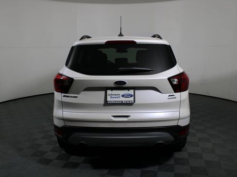Certified 2019 Ford Escape SEL image 6