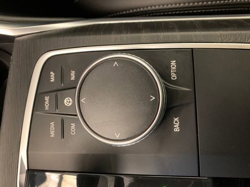 Used 2022 BMW 330i xDrive Sedan w/ M Sport Package image 51