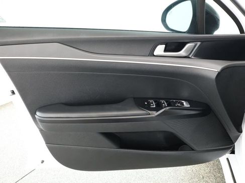 Used 2022 Kia K5 GT-Line image 8