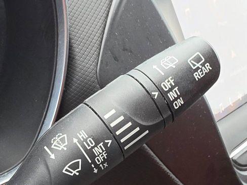 Used 2022 Chevrolet TrailBlazer RS image 36