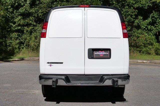 Used 2021 Chevrolet Express 2500 w/ Driver Convenience Package RWD image 8