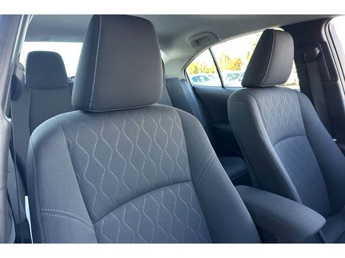 Used 2023 Toyota Corolla LE image 18