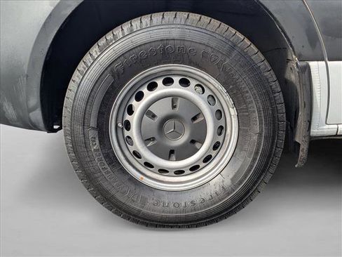 Used 2023 Mercedes-Benz Sprinter 2500 image 19