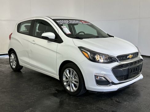 Used 2020 Chevrolet Spark LT image 2
