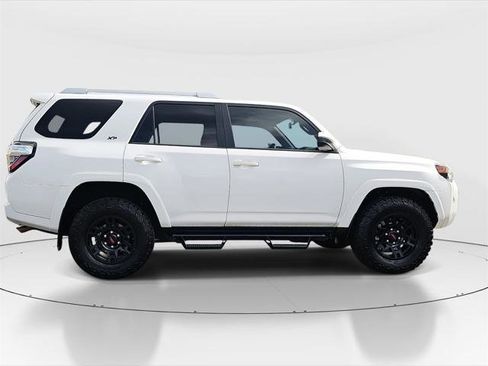 Certified 2017 Toyota 4Runner SR5 image 4