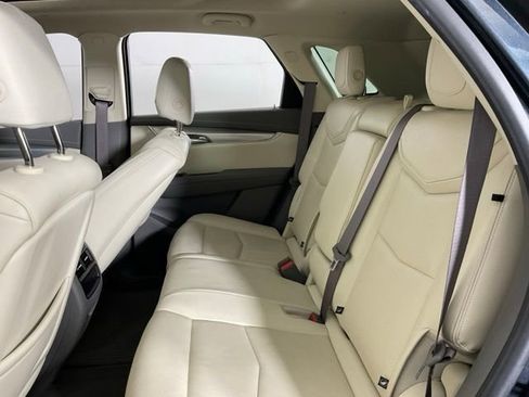 Used 2019 Cadillac XT5 Luxury image 32