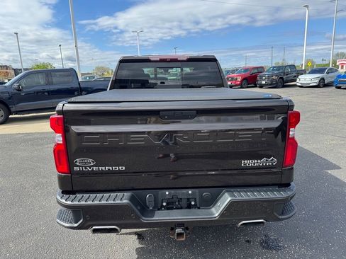 Used 2019 Chevrolet Silverado 1500 High Country w/ Technology Package AWD/4WD image 6