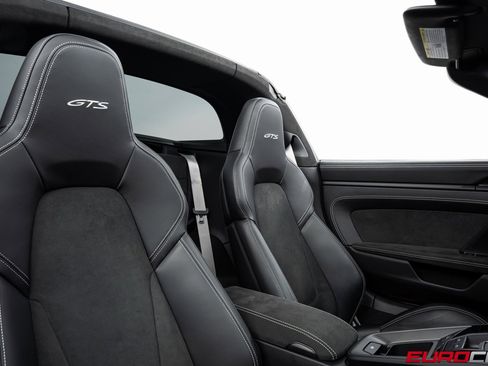 Used 2023 Porsche 911 Targa 4 GTS image 40