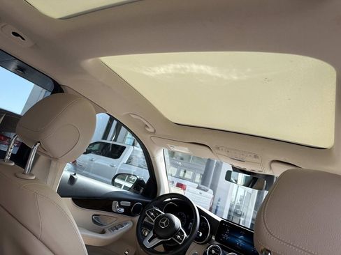 Used 2022 Mercedes-Benz GLC 300 image 10