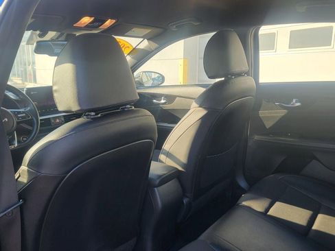 Used 2022 Kia Forte GT-Line image 11