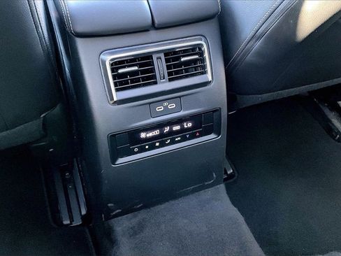 Certified 2025 MAZDA CX-70 3.3 Turbo w/ Preferred Package image 25