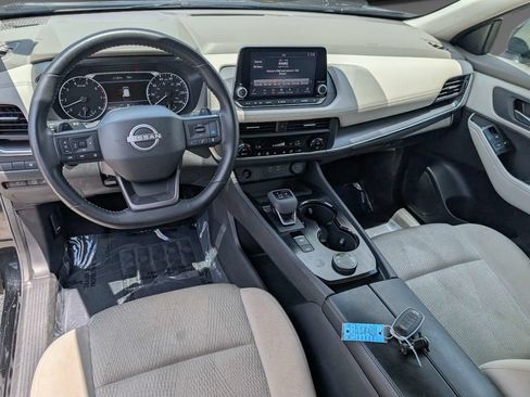 Used 2025 Nissan Rogue SV AWD/4WD image 17