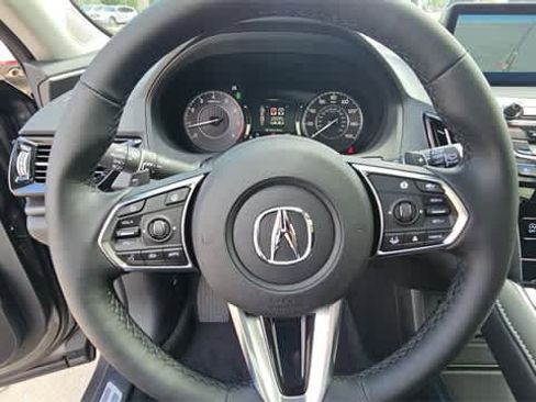 Used 2025 Acura RDX SH-AWD w/ Advance Package image 16