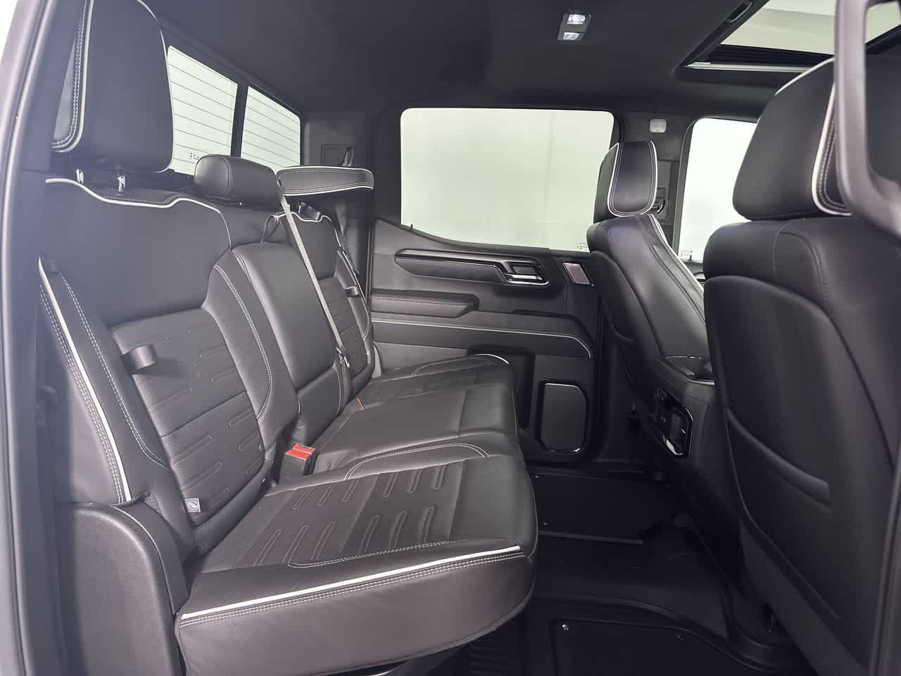 Used 2025 GMC Sierra 1500 AT4X AWD/4WD image 7