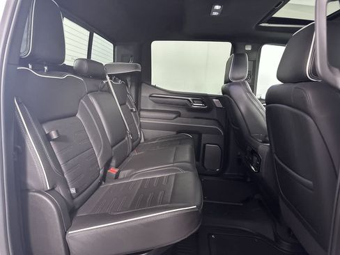 Used 2025 GMC Sierra 1500 AT4X AWD/4WD image 7
