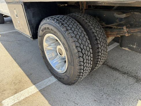 Used 2011 Chevrolet Silverado 3500 W/T w/ Skid Plate Package AWD/4WD image 6