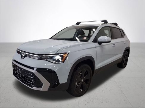 New 2026 Volkswagen Taos SEL AWD/4WD image 2