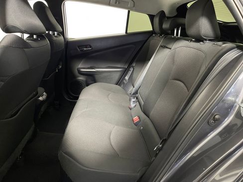Used 2019 Toyota Prius LE w/ Carpet Mat Package image 13