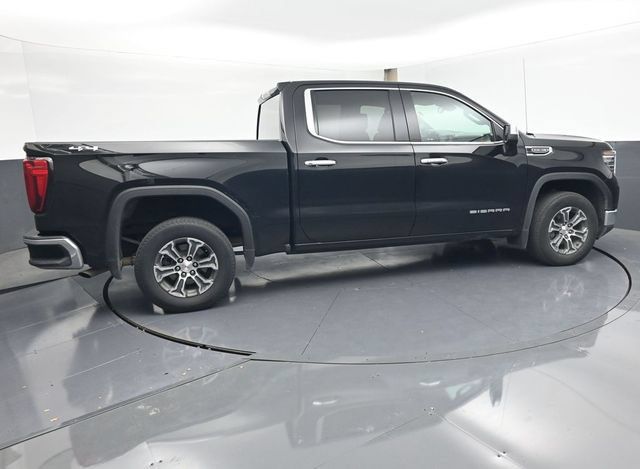 Used 2025 GMC Sierra 1500 SLT AWD/4WD image 3