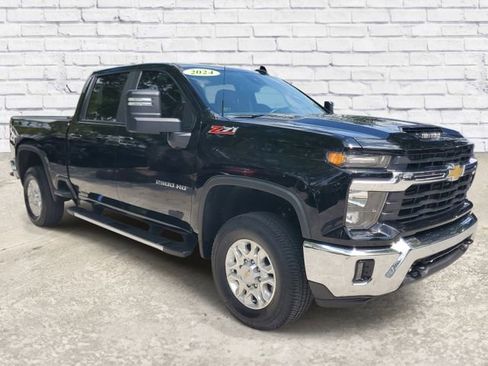 Certified 2024 Chevrolet Silverado 2500 LT w/ Convenience Package AWD/4WD image 5