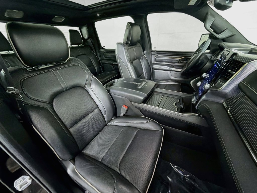 Used 2020 RAM 1500 Limited w/ Black Appearance Package AWD/4WD image 29