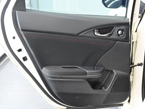 Used 2018 Honda Civic Type R image 35