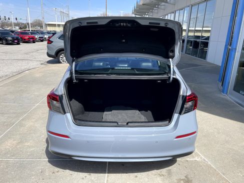 Used 2024 Honda Civic Touring image 9